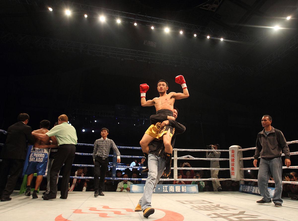 UFC半决赛掀起高潮，洞庭雷豹队逆转关东雄狮队，高压逼抢奏功——禁区内连续解围的简单介绍-九游娱乐入口